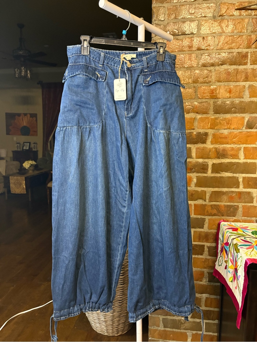 High-Waist Wide-Leg Denim Jeans in Blue